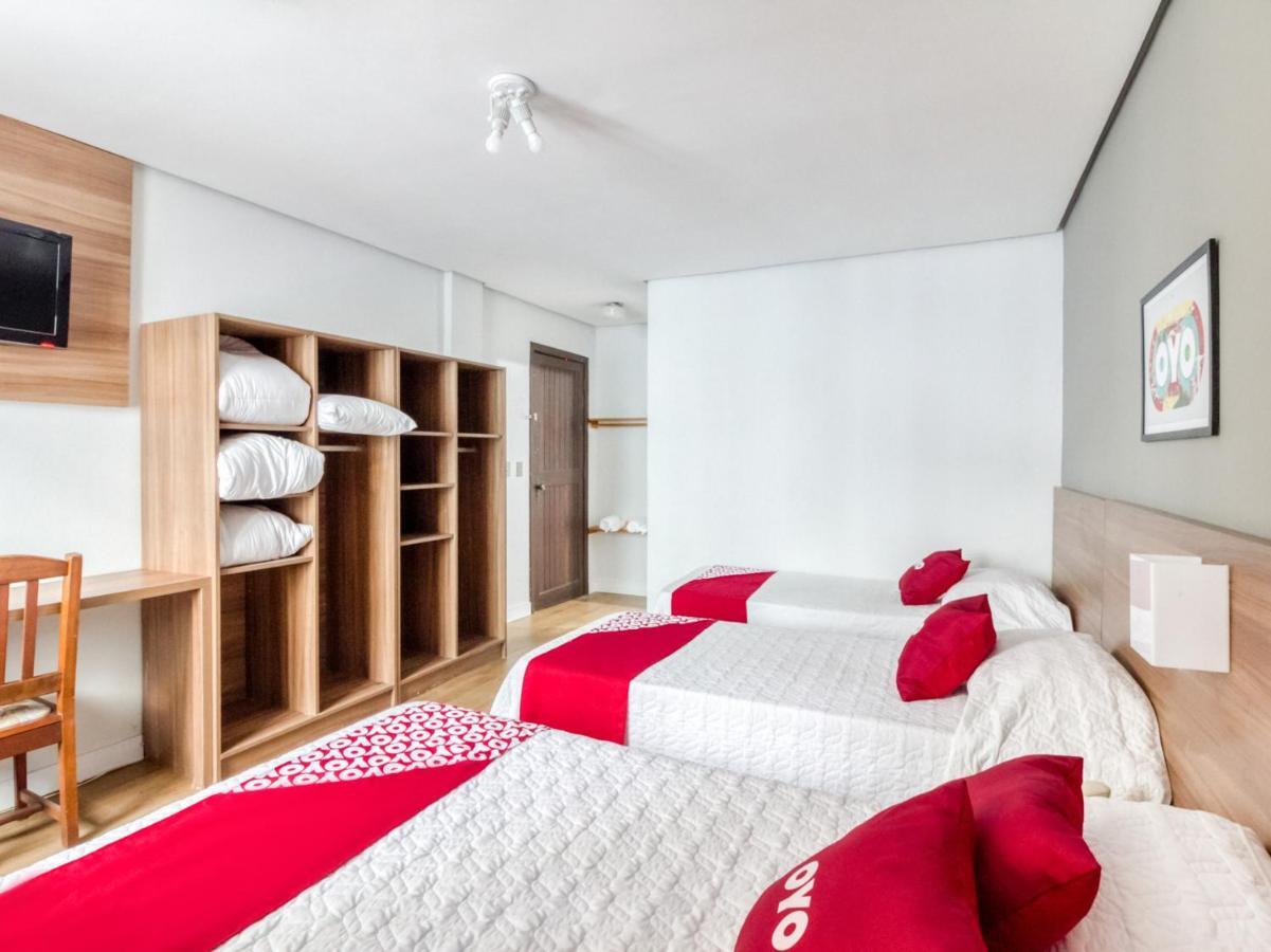 Hotel Oyo Lancaster,